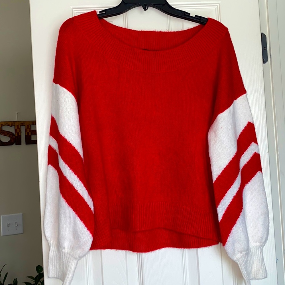 Express red flare arm sweater 😍‼️